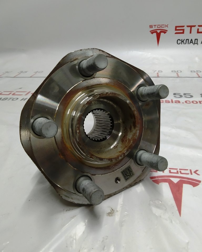 2 Driven hub 150mm flange RWD AWD Tesla Model 3, Model Y 1044121-00-E